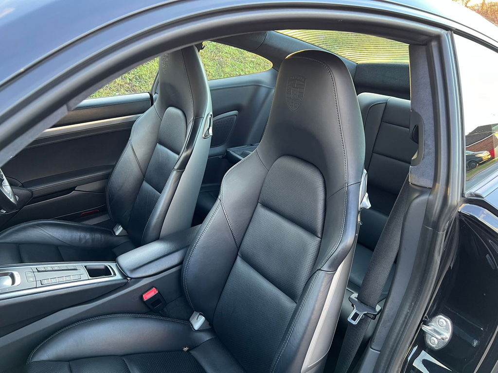 Porsche 991 Carrera Black Edition