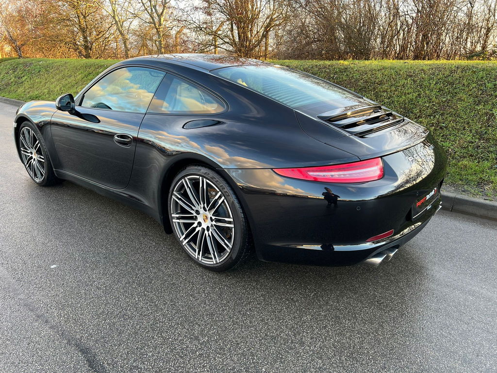 Porsche 991 Carrera Black Edition