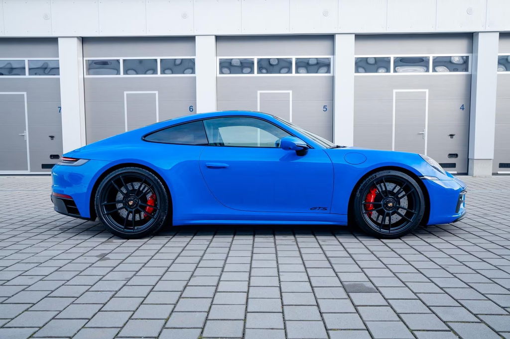 Porsche 992 Carrera GTS