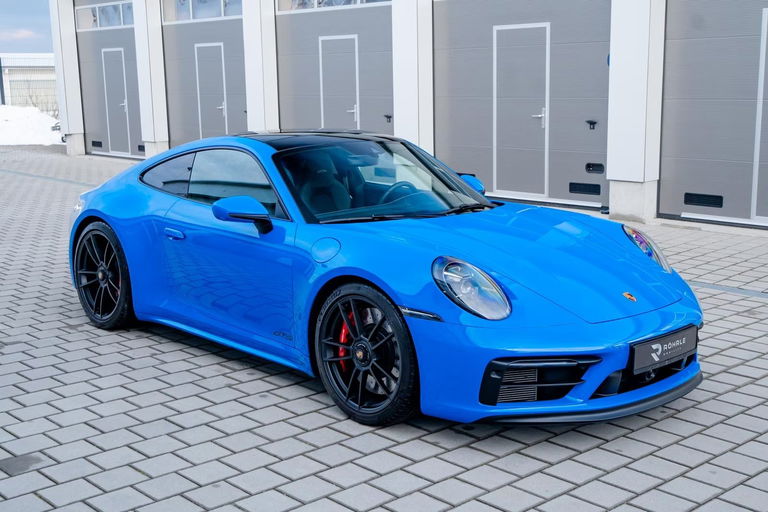 Porsche 992 Carrera GTS