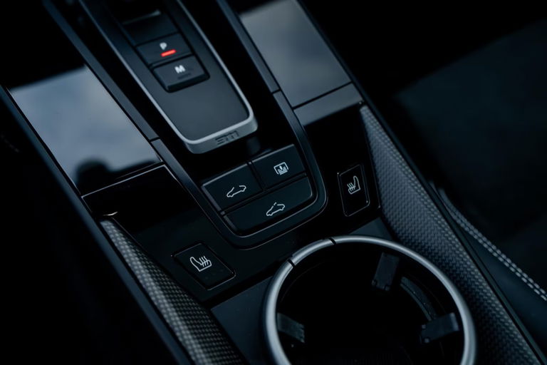 Porsche 992 Carrera GTS