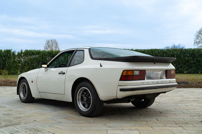 Porsche 944 Coupé
