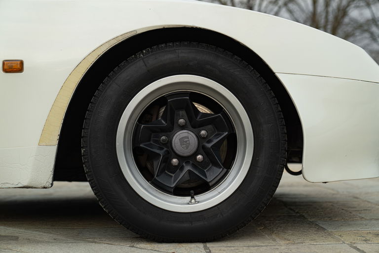 Porsche 944 Coupé