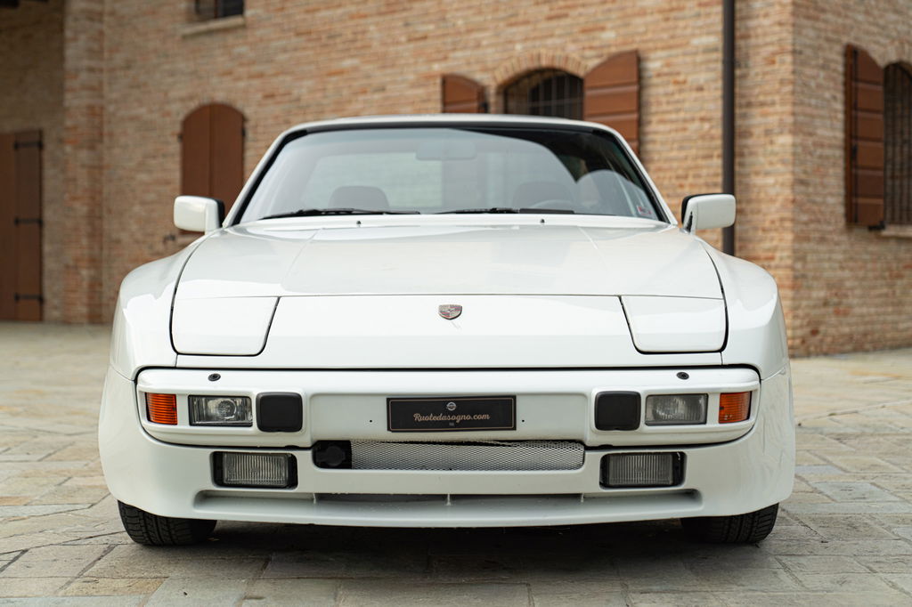 Porsche 944 Coupé
