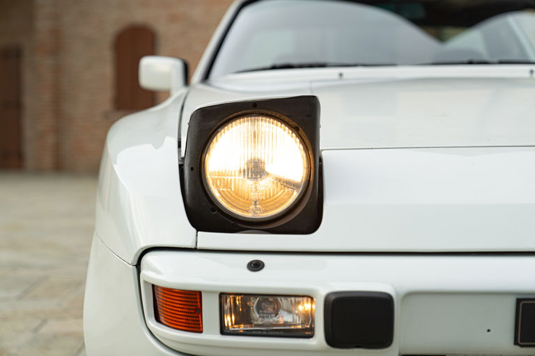 Porsche 944 Coupé