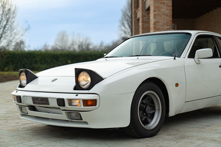 Porsche 944 Coupé