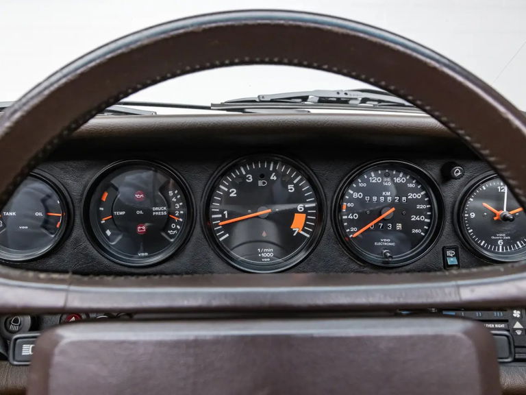 Porsche 911 Carrera 3.2