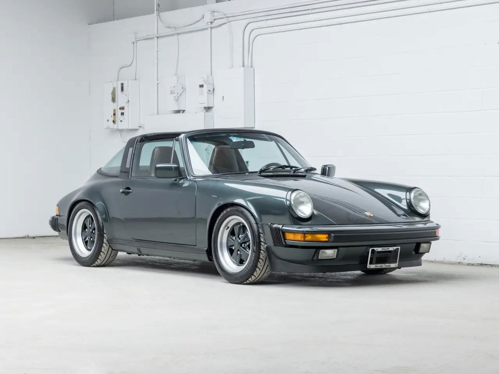 Porsche 911 Carrera 3.2