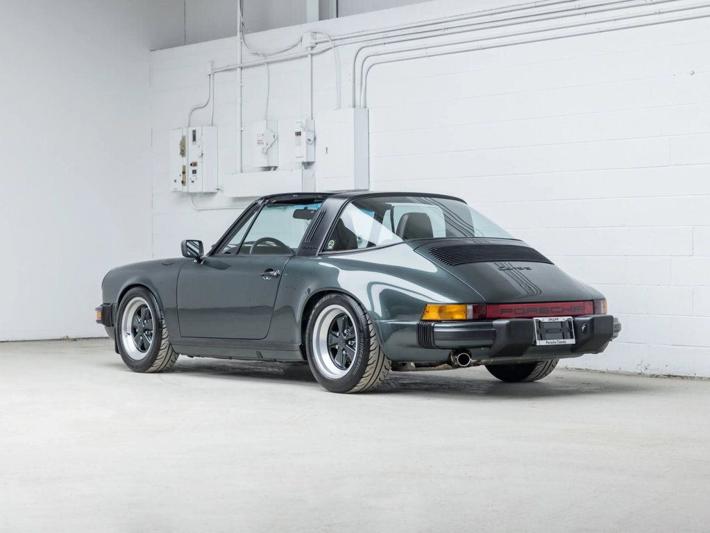 Porsche 911 Carrera 3.2