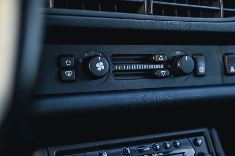 Porsche 944 S2 Cabriolet