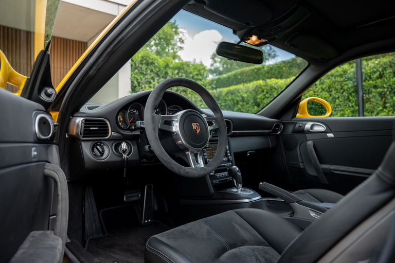 Porsche 997.2 Carrera GTS