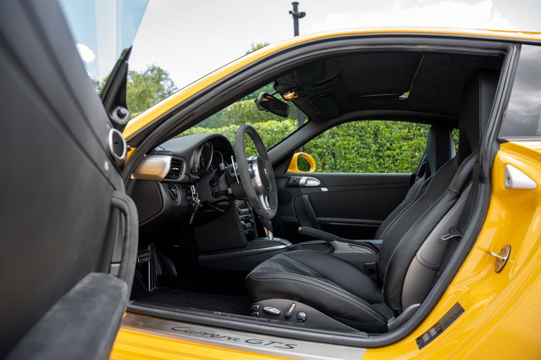 Porsche 997.2 Carrera GTS