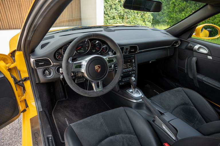 Porsche 997.2 Carrera GTS