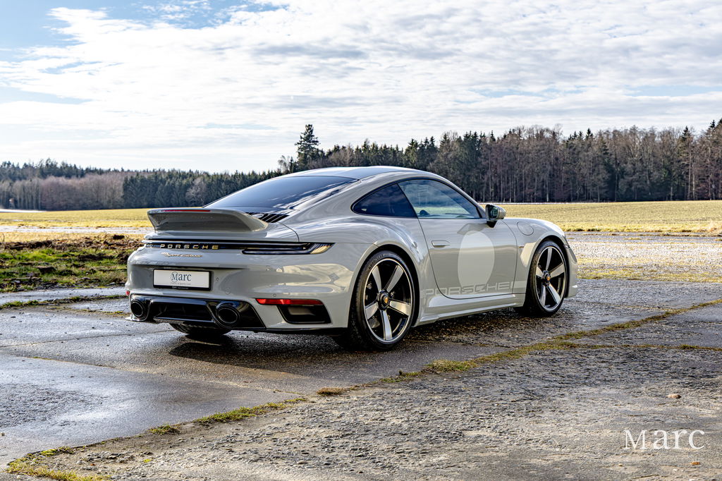 Porsche 992 Sport Classic