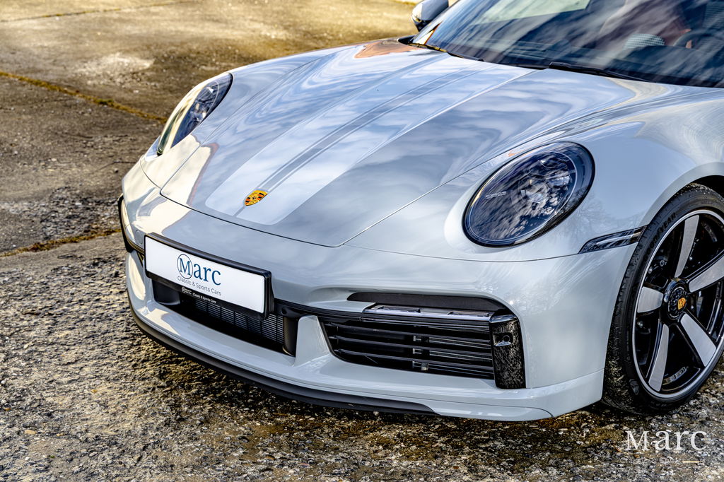 Porsche 992 Sport Classic