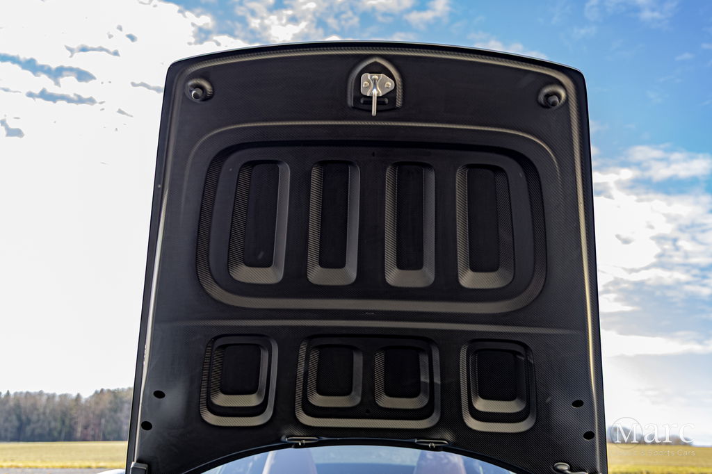 Porsche 992 Sport Classic