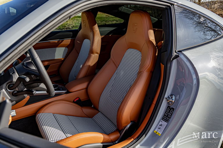 Porsche 992 Sport Classic