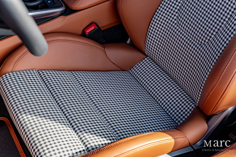 Porsche 992 Sport Classic