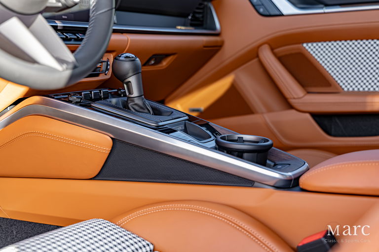 Porsche 992 Sport Classic