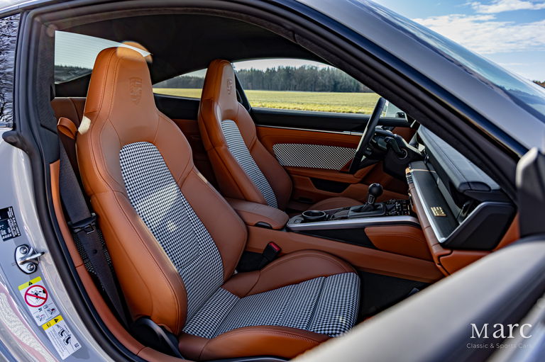 Porsche 992 Sport Classic