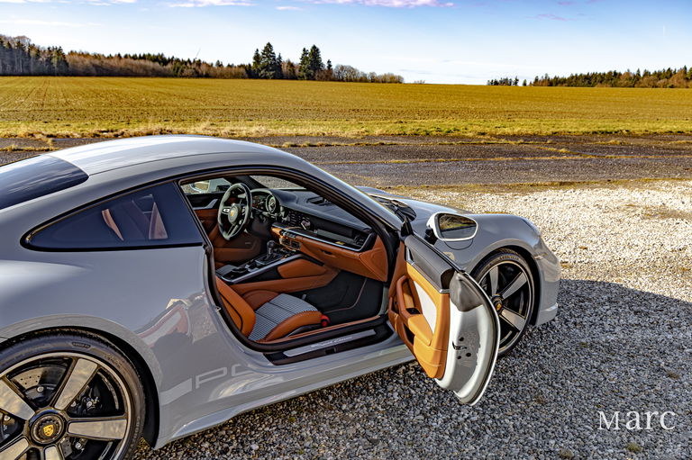 Porsche 992 Sport Classic