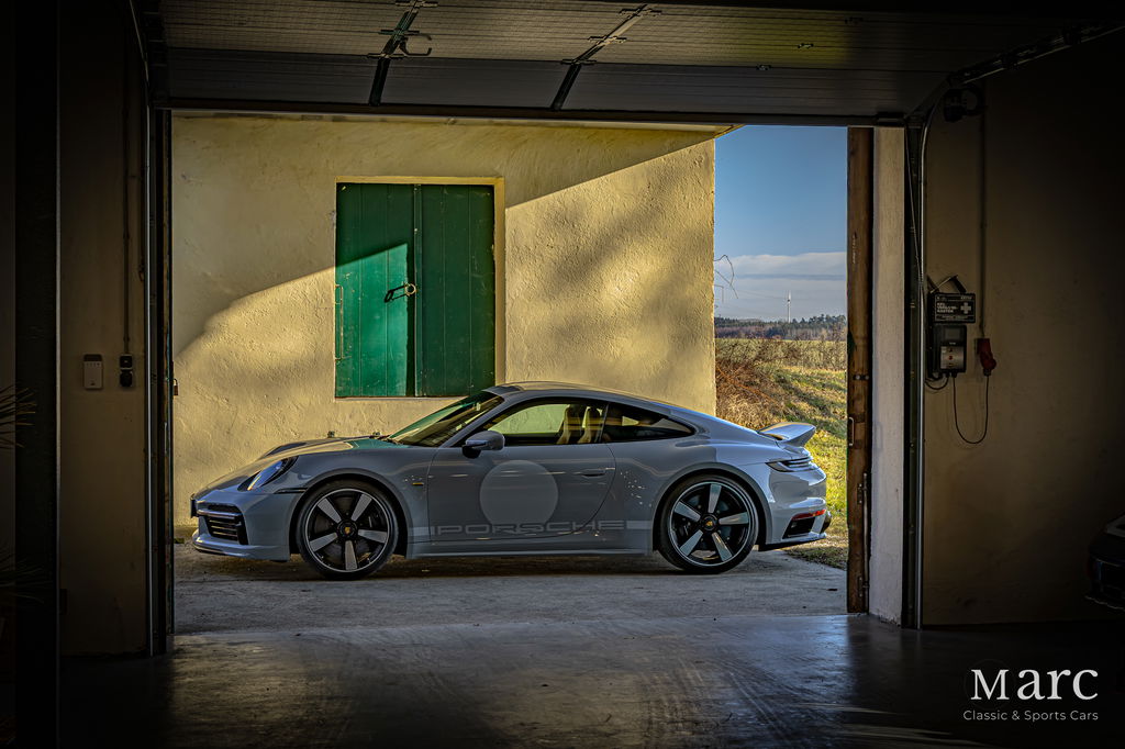 Porsche 992 Sport Classic