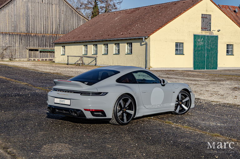 Porsche 992 Sport Classic