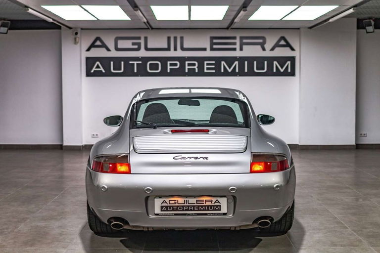 Porsche 996 Carrera