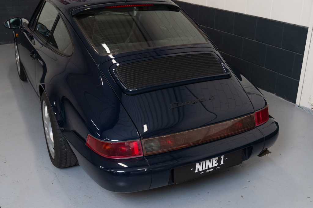 Porsche 964 Carrera 4