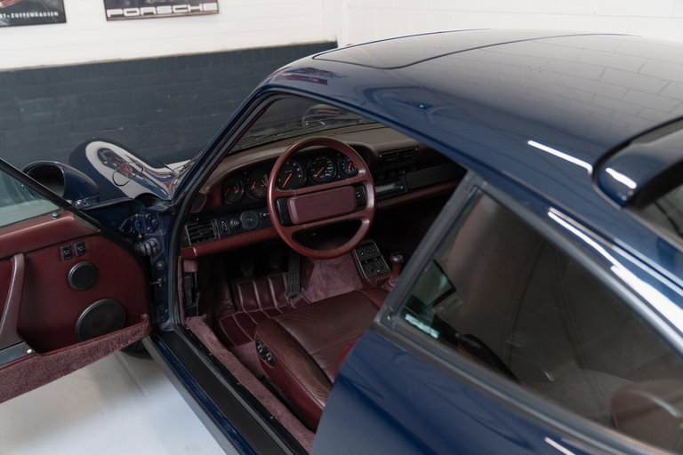 Porsche 964 Carrera 4