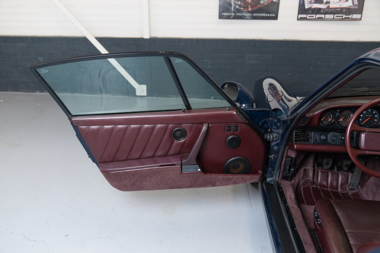 Porsche 964 Carrera 4