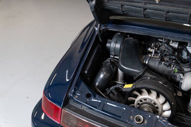 Porsche 964 Carrera 4