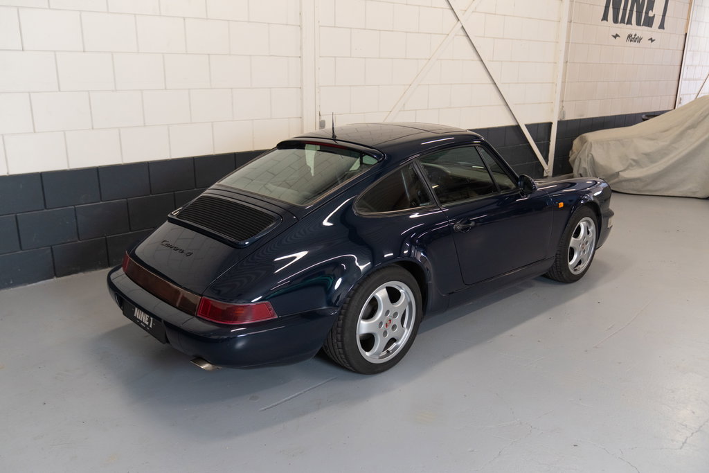 Porsche 964 Carrera 4