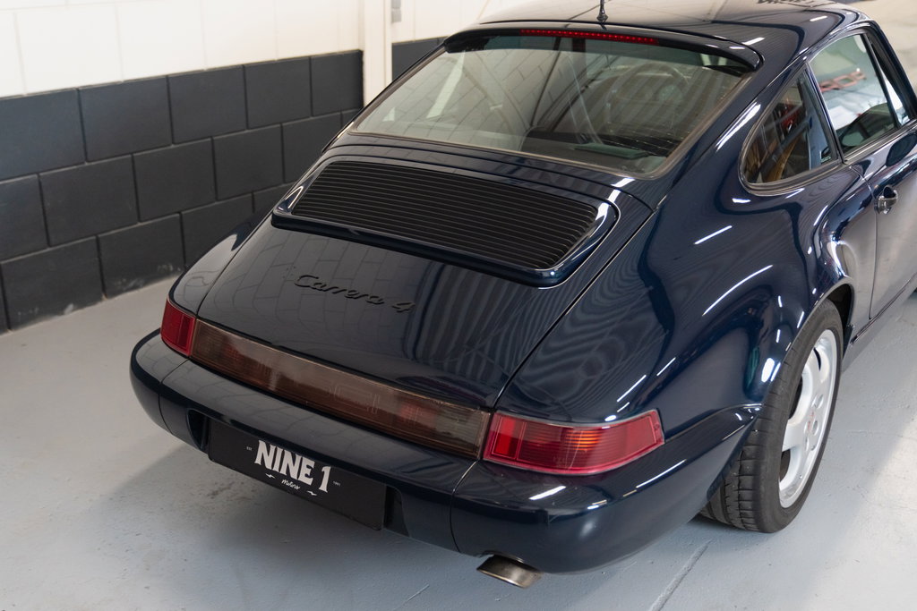 Porsche 964 Carrera 4
