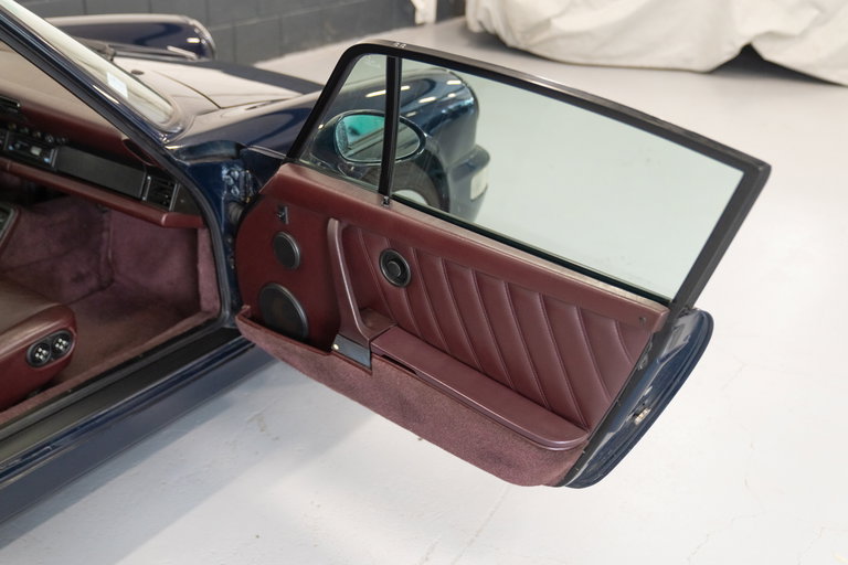 Porsche 964 Carrera 4