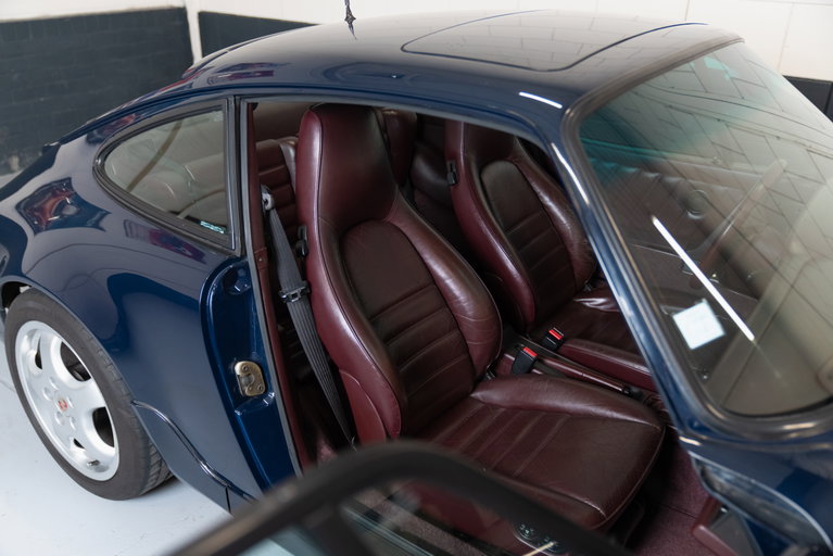 Porsche 964 Carrera 4