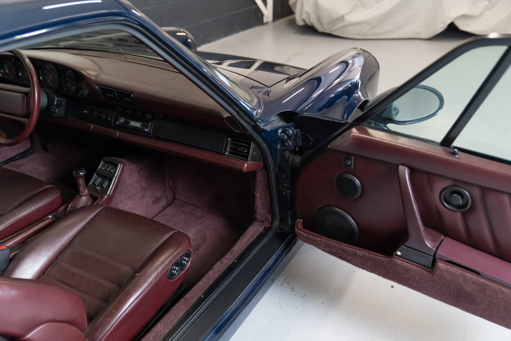 Porsche 964 Carrera 4
