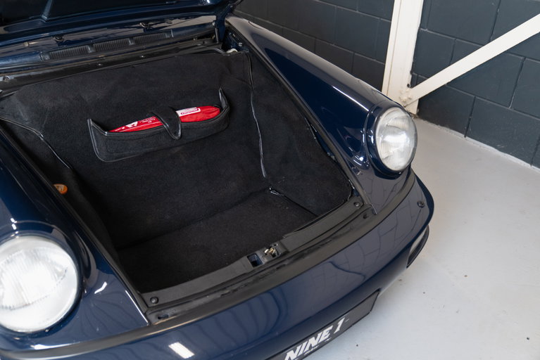 Porsche 964 Carrera 4