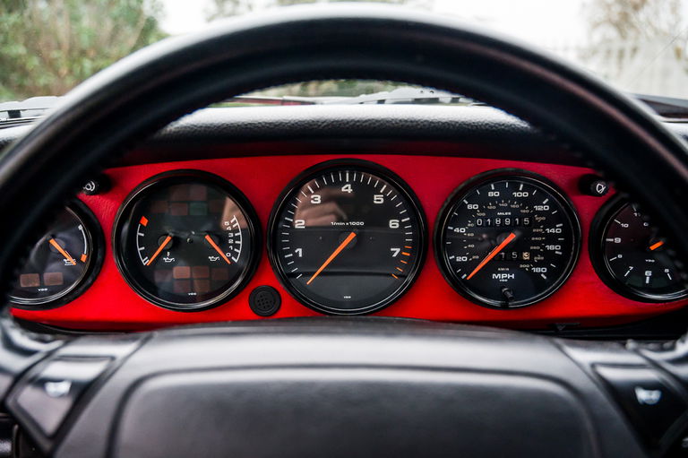 Porsche 964 Carrera 2 Speedster
