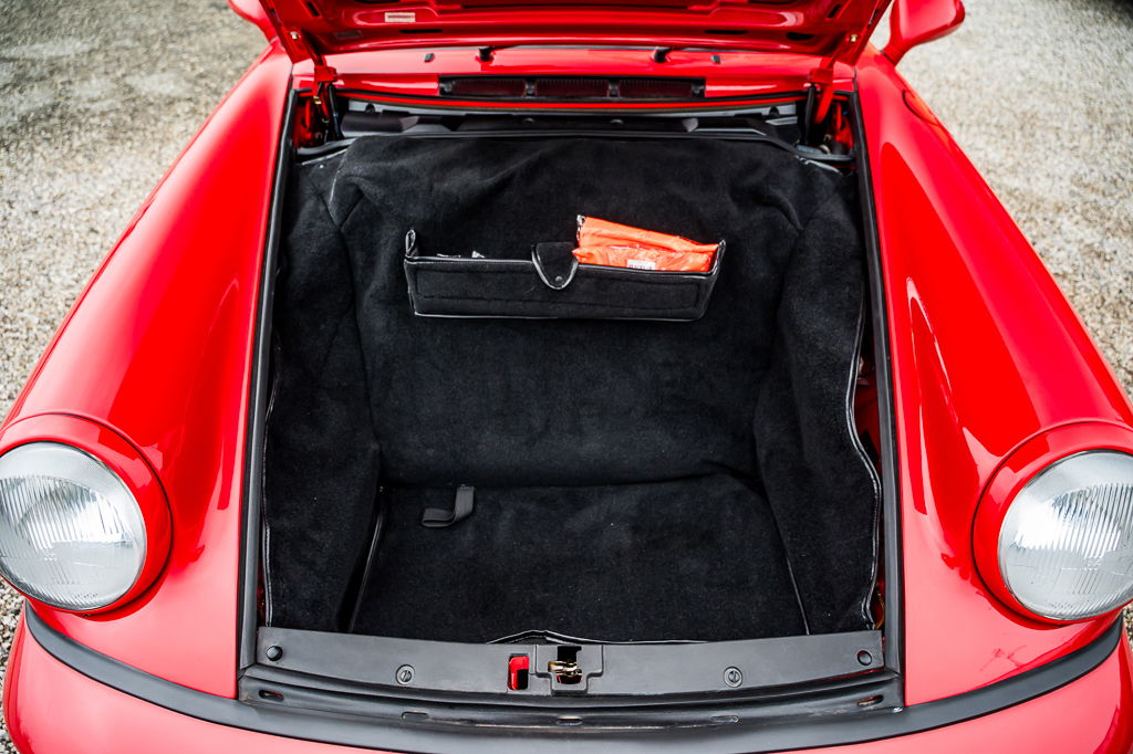 Porsche 964 Carrera 2 Speedster