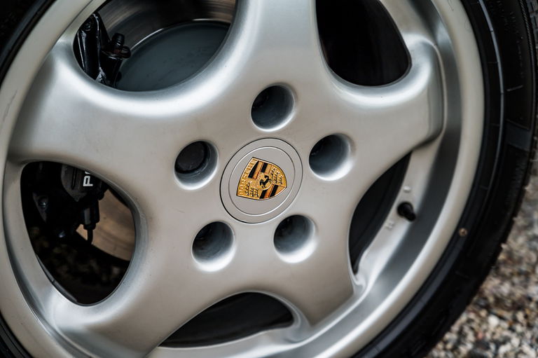 Porsche 964 Carrera 2 Speedster