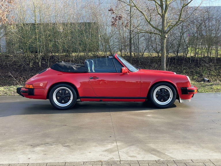Porsche 911 Carrera 3.2