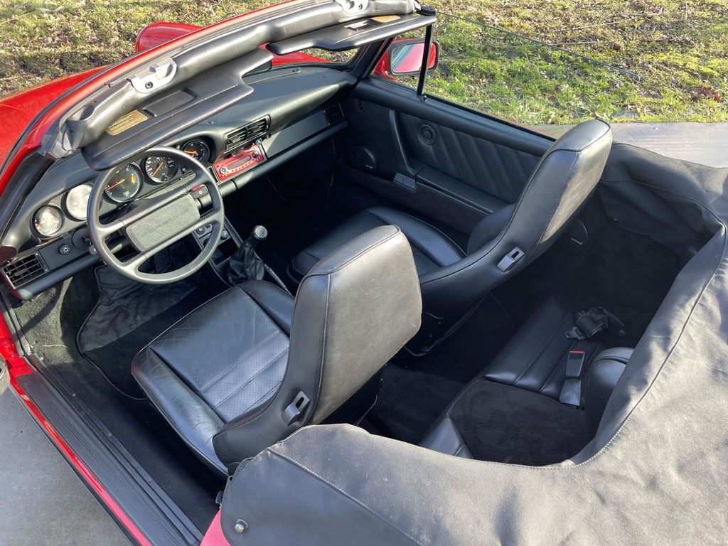 Porsche 911 Carrera 3.2