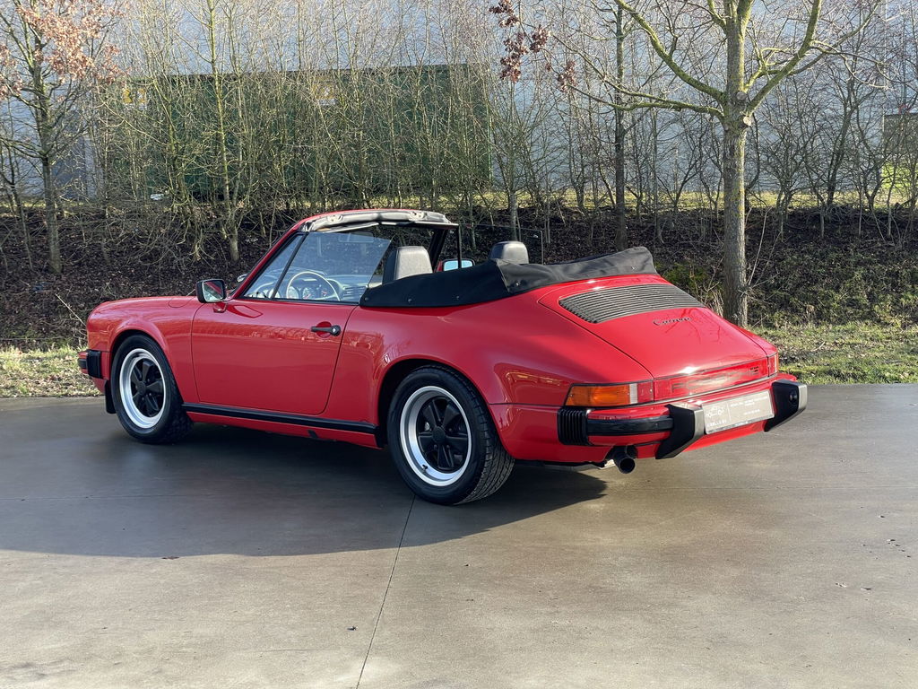 Porsche 911 Carrera 3.2