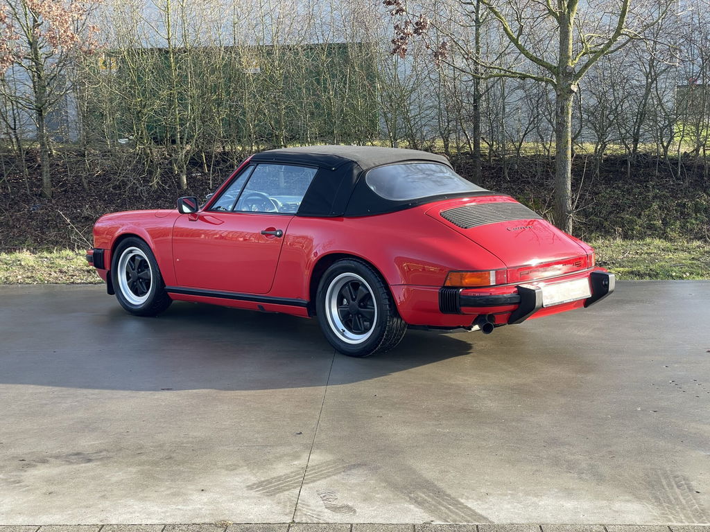 Porsche 911 Carrera 3.2
