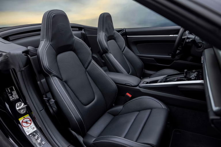 Porsche 992 Carrera 4S