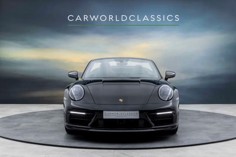 Porsche 992 Carrera 4S