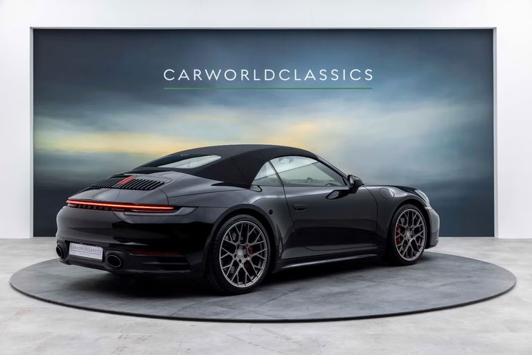 Porsche 992 Carrera 4S