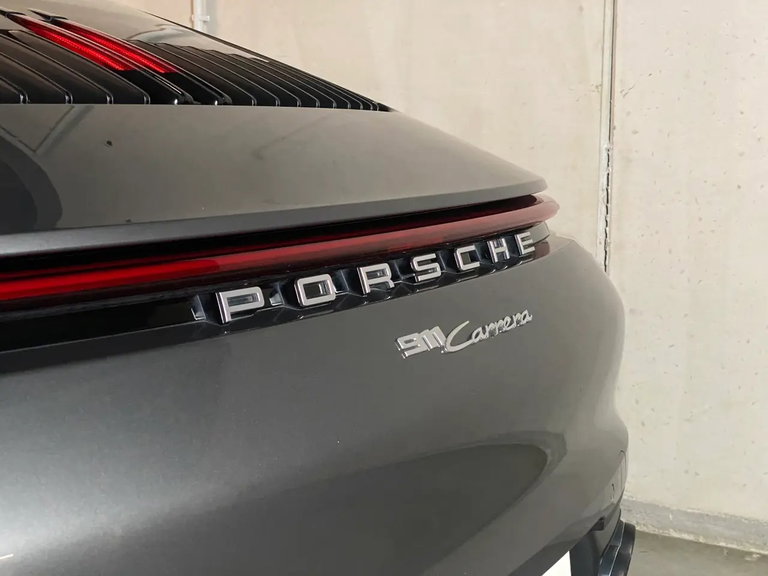 Porsche 992 Carrera
