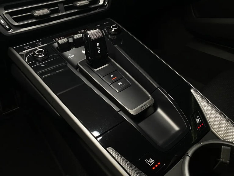 Porsche 992 Carrera